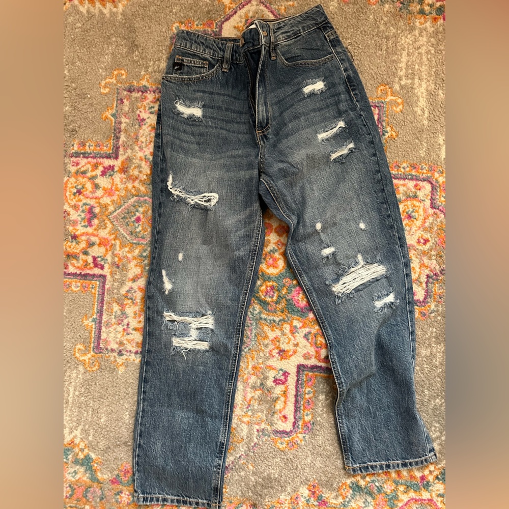 NEW w/o Tags - Mom Jeans Ripped